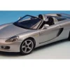Maisto Pienoismallit>Porsche Carrera GT pienoismalli jalustalla